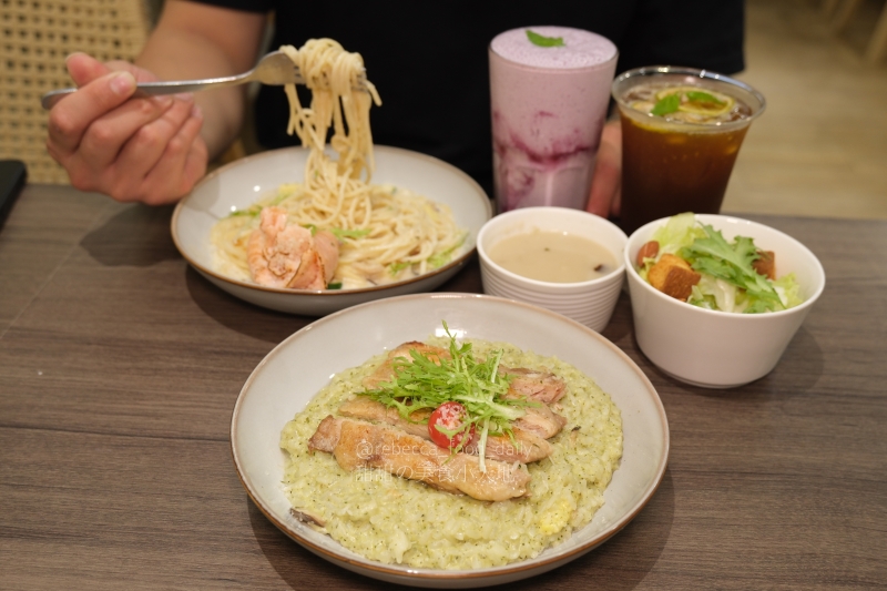 【基隆早午餐推薦】美有計劃Cafe|正濱漁港彩虹屋旁的寵物友善咖啡廳 - 第1張圖
