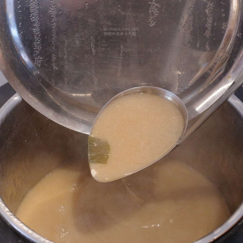 【台中美食推薦】嵐山熟成牛かつ專売(嵐山熟成炸牛排專賣店)南屯大墩店｜炸牛排、雙醬熟成咖哩、帶骨牛小排丼，草莓控必吃草莓季甜點！