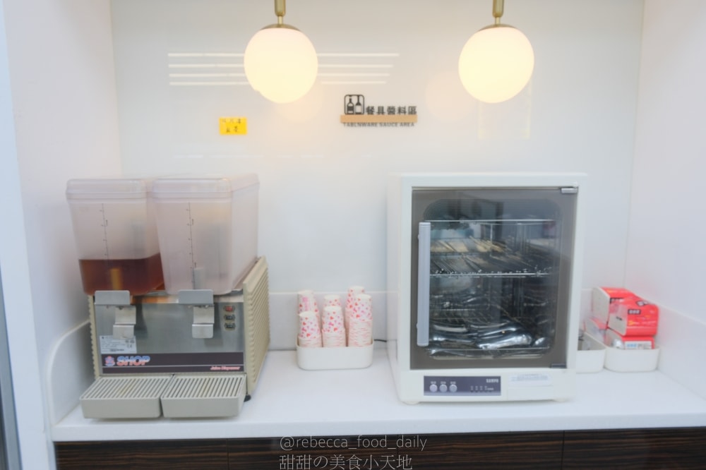 【土城美食】台灣G湯 新北土城店｜滿滿雞腿肉的多口味雞湯！推薦香菇雞、剝皮辣椒雞，還有賣冷凍包