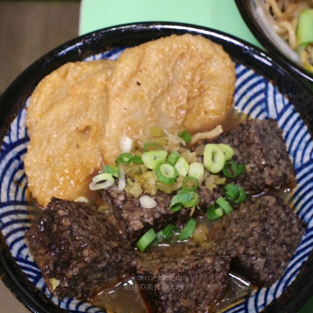 【萬華美食推薦】家辣麻辣鴨血、牛肉麵|隱藏巷弄的得獎牛肉麵!牛肋條入口即化 - 第25張圖 【萬華美食推薦】家辣麻辣鴨血、牛肉麵|隱藏巷弄的得獎牛肉麵!牛肋條入口即化