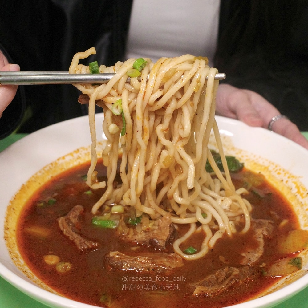 【萬華美食】家辣麻辣鴨血、牛肉麵|最新菜單|得獎紅燒番茄牛肉麵、各式小吃都讚 - 第12張圖 【萬華美食】家辣麻辣鴨血、牛肉麵|最新菜單|得獎紅燒番茄牛肉麵、各式小吃都讚