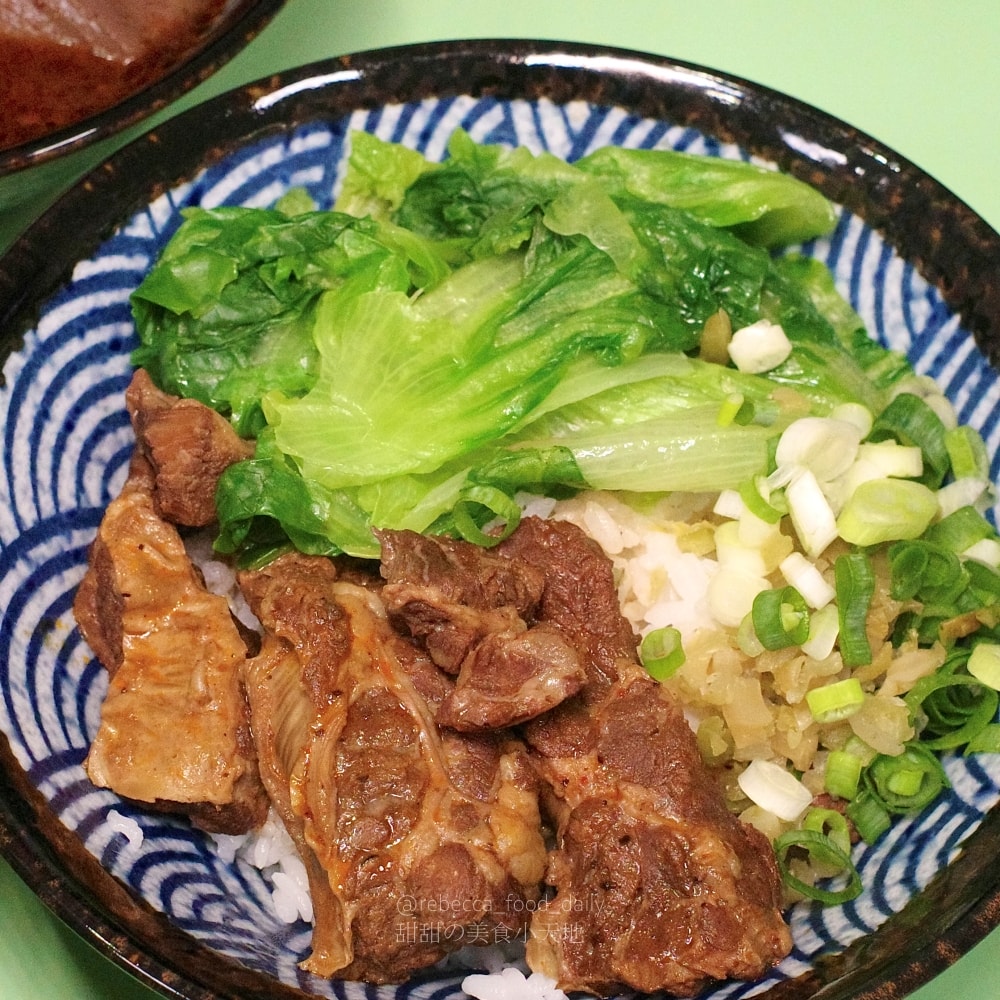 【萬華美食】家辣麻辣鴨血、牛肉麵|最新菜單|得獎紅燒番茄牛肉麵、各式小吃都讚 - 第22張圖 【萬華美食】家辣麻辣鴨血、牛肉麵|最新菜單|得獎紅燒番茄牛肉麵、各式小吃都讚