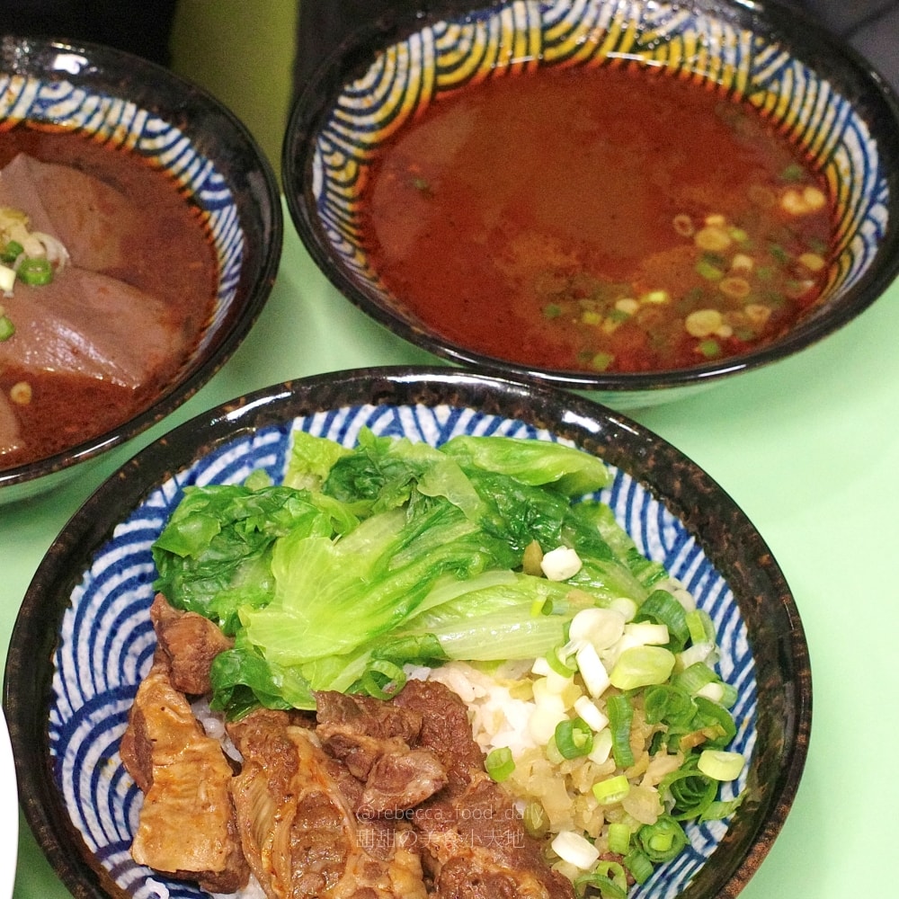 【萬華美食】家辣麻辣鴨血、牛肉麵|最新菜單|得獎紅燒番茄牛肉麵、各式小吃都讚 - 第23張圖 【萬華美食】家辣麻辣鴨血、牛肉麵|最新菜單|得獎紅燒番茄牛肉麵、各式小吃都讚