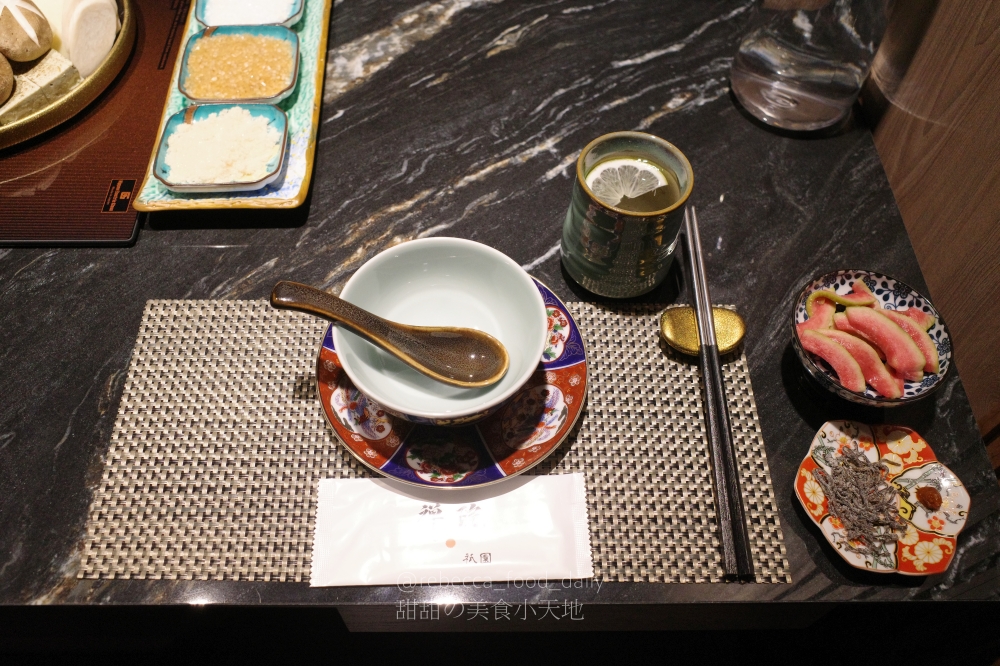 【台北壽喜燒推薦】祇園.禪院壽喜燒專門店 すき焼き專門店|2026最新菜單|傳承自日本京都祇園百年壽喜燒!一次體驗關西與關東風味,厚切米澤牛超銷魂 - 第15張圖 【台北壽喜燒推薦】祇園.禪院壽喜燒專門店 すき焼き專門店|2026最新菜單|傳承自日本京都祇園百年壽喜燒!一次體驗關西與關東風味,厚切米澤牛超銷魂