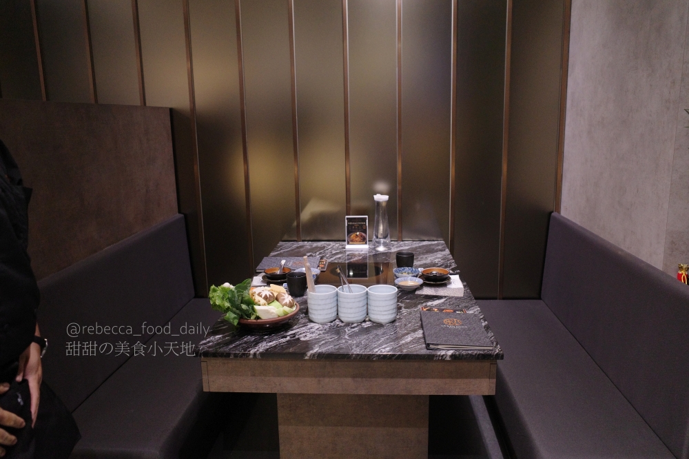 【台北高級火鍋推薦】二本松涮涮屋：夏季限定花咲蟹五吃！宮崎 A5 和牛、桌邊免動手服務，節慶約會首選